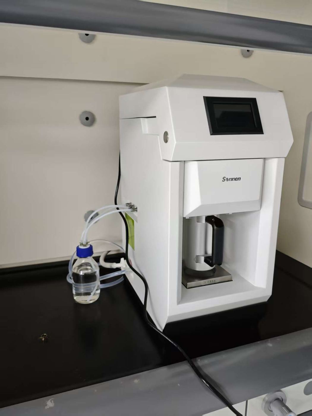 Sonnen instrument installation and operator training at a customer laboratory